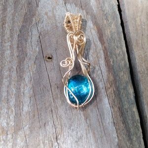 Handmade wire woven gold coated Elegant pendant